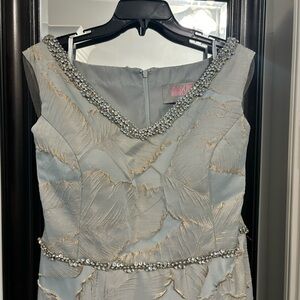 Size 18 Marsoni. Evening Gown stylish tapestry fabric line.